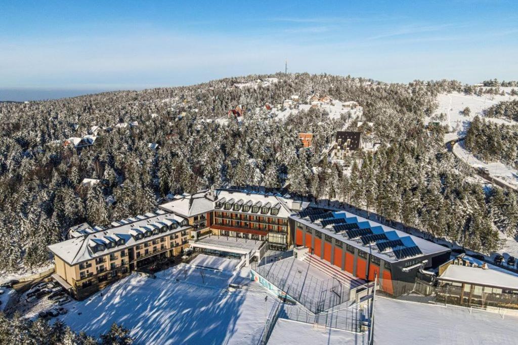 Hotel Crni Vrh Divčibare Kültér fotó
